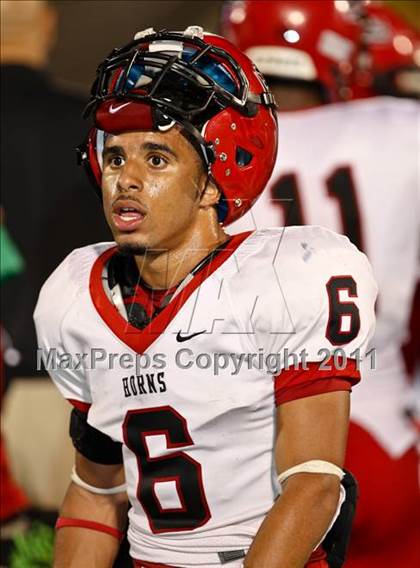 Thumbnail 3 in Cedar Hill vs. Allen (Tom Landry Classic) photogallery.