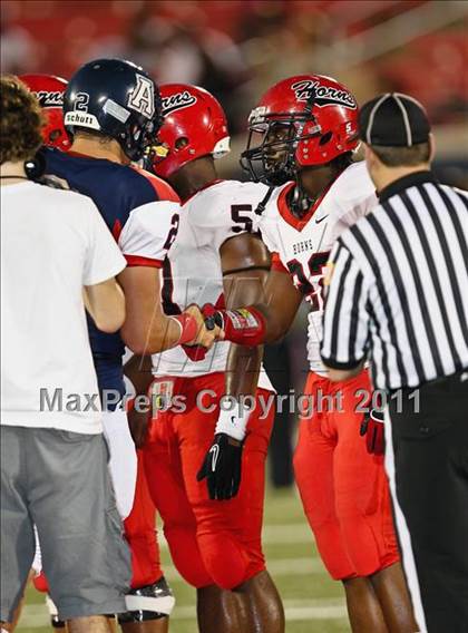 Thumbnail 3 in Cedar Hill vs. Allen (Tom Landry Classic) photogallery.
