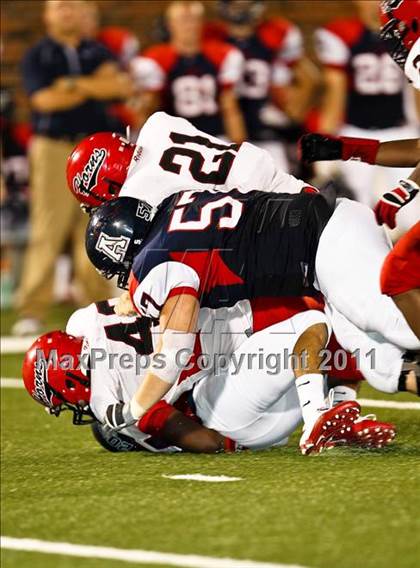 Thumbnail 2 in Cedar Hill vs. Allen (Tom Landry Classic) photogallery.