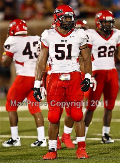 Thumbnail 3 in Cedar Hill vs. Allen (Tom Landry Classic) photogallery.