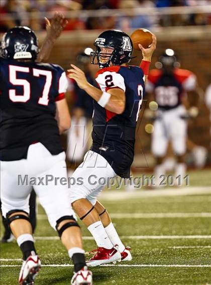 Thumbnail 1 in Cedar Hill vs. Allen (Tom Landry Classic) photogallery.