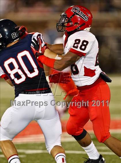 Thumbnail 1 in Cedar Hill vs. Allen (Tom Landry Classic) photogallery.