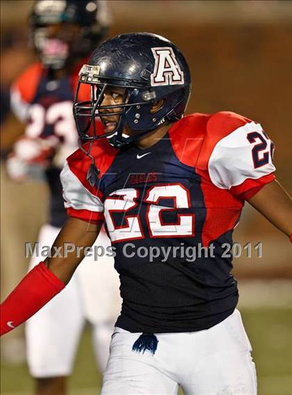 Thumbnail 3 in Cedar Hill vs. Allen (Tom Landry Classic) photogallery.