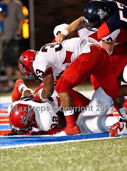 Thumbnail 3 in Cedar Hill vs. Allen (Tom Landry Classic) photogallery.