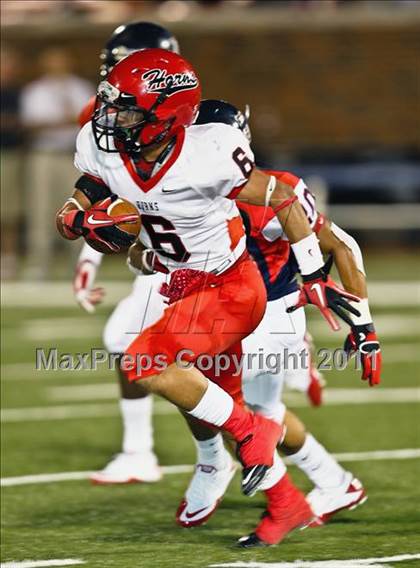Thumbnail 1 in Cedar Hill vs. Allen (Tom Landry Classic) photogallery.