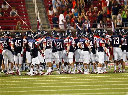 Thumbnail 3 in Cedar Hill vs. Allen (Tom Landry Classic) photogallery.