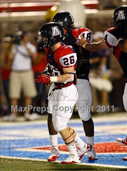 Thumbnail 1 in Cedar Hill vs. Allen (Tom Landry Classic) photogallery.