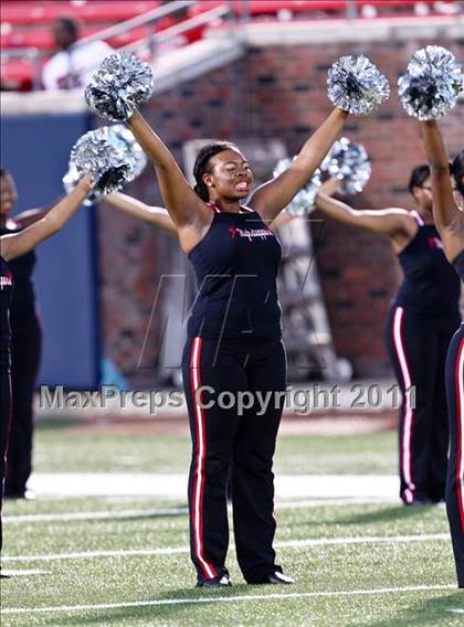 Thumbnail 1 in Cedar Hill vs. Allen (Tom Landry Classic) photogallery.