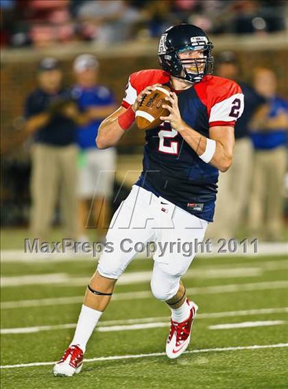 Thumbnail 1 in Cedar Hill vs. Allen (Tom Landry Classic) photogallery.