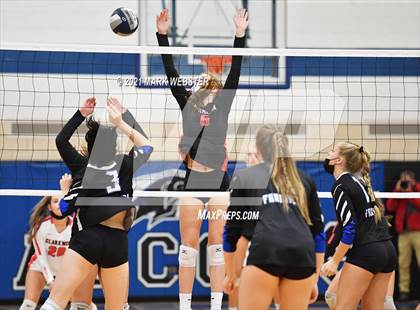 Thumbnail 2 in Clarence @ Frontier photogallery.