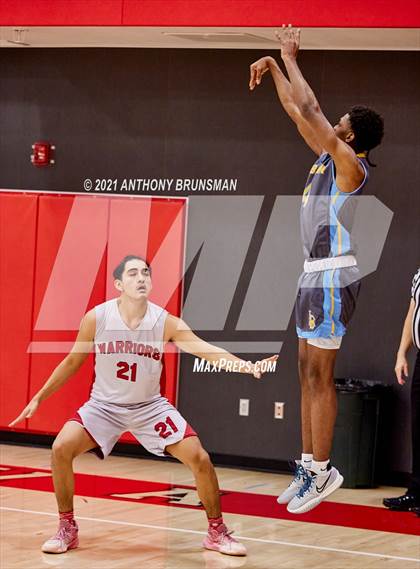 Thumbnail 1 in Burbank @ Galt (Cordova Christmas Classic) photogallery.