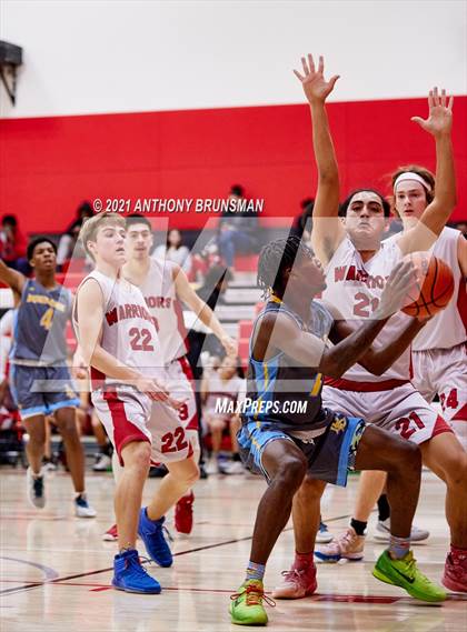 Thumbnail 3 in Burbank @ Galt (Cordova Christmas Classic) photogallery.