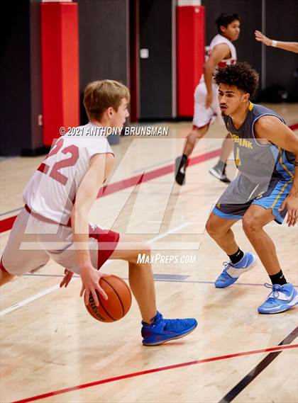 Thumbnail 3 in Burbank @ Galt (Cordova Christmas Classic) photogallery.