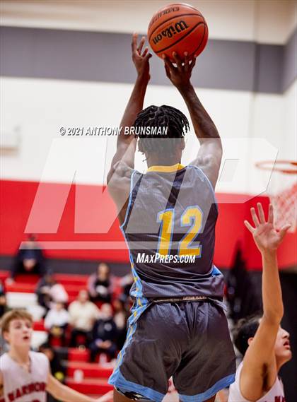 Thumbnail 3 in Burbank @ Galt (Cordova Christmas Classic) photogallery.