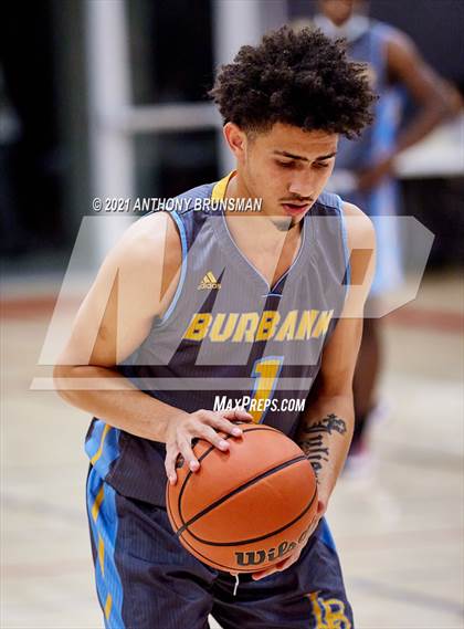 Thumbnail 2 in Burbank @ Galt (Cordova Christmas Classic) photogallery.