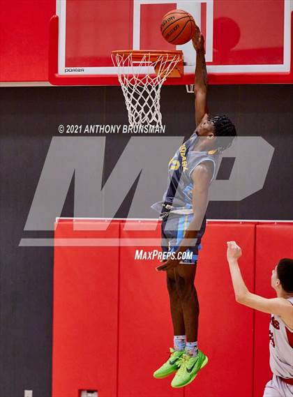 Thumbnail 3 in Burbank @ Galt (Cordova Christmas Classic) photogallery.