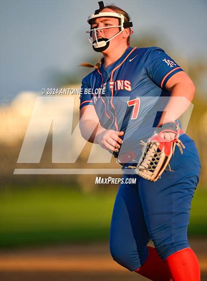 Thumbnail 1 in Los Alamitos vs. Cypress photogallery.