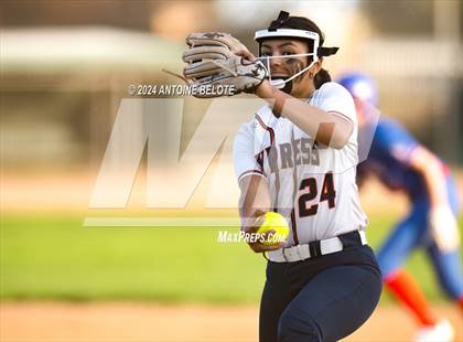 Thumbnail 3 in Los Alamitos vs. Cypress photogallery.