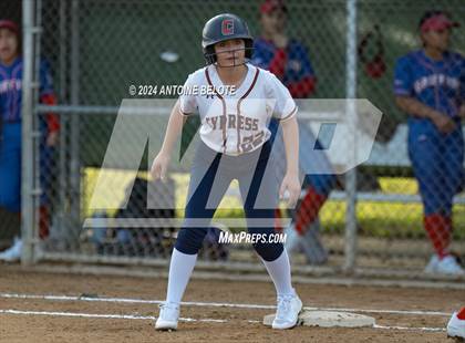 Thumbnail 2 in Los Alamitos vs. Cypress photogallery.