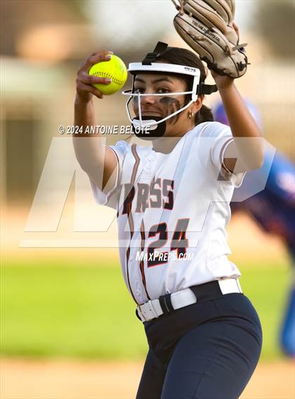 Thumbnail 1 in Los Alamitos vs. Cypress photogallery.