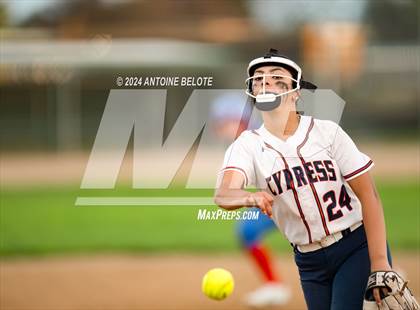 Thumbnail 3 in Los Alamitos vs. Cypress photogallery.