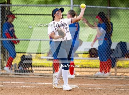 Thumbnail 3 in Los Alamitos vs. Cypress photogallery.