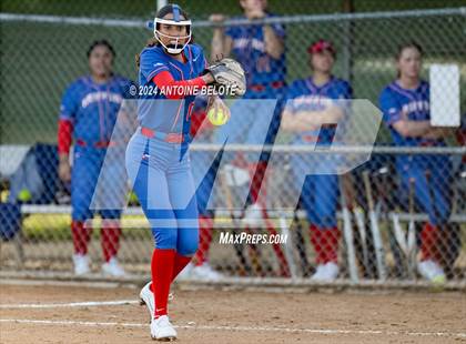 Thumbnail 3 in Los Alamitos vs. Cypress photogallery.