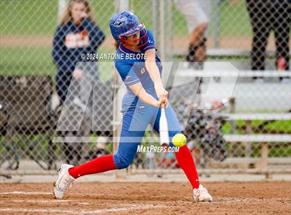 Thumbnail 2 in Los Alamitos vs. Cypress photogallery.