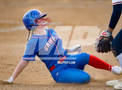 Thumbnail 3 in Los Alamitos vs. Cypress photogallery.