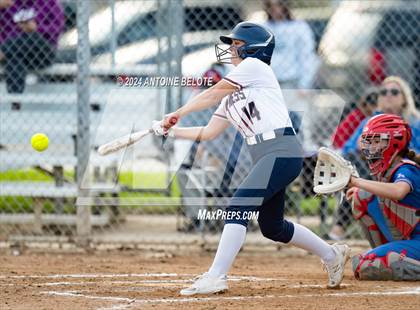 Thumbnail 2 in Los Alamitos vs. Cypress photogallery.