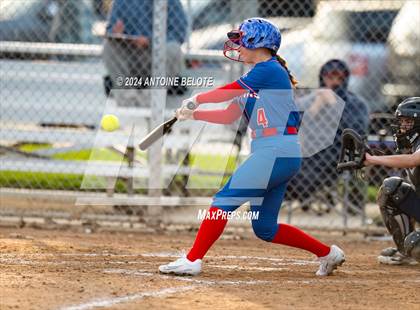Thumbnail 2 in Los Alamitos vs. Cypress photogallery.