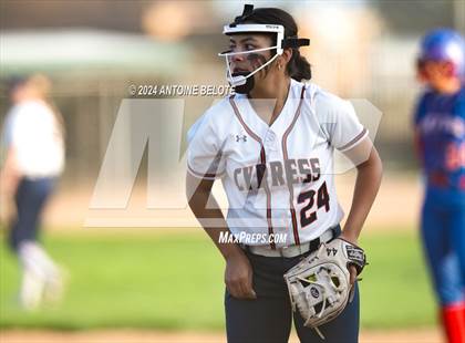 Thumbnail 3 in Los Alamitos vs. Cypress photogallery.