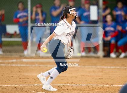 Thumbnail 3 in Los Alamitos vs. Cypress photogallery.