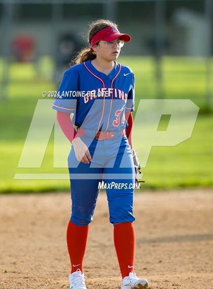 Thumbnail 2 in Los Alamitos vs. Cypress photogallery.