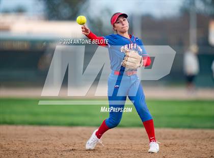 Thumbnail 1 in Los Alamitos vs. Cypress photogallery.