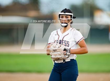Thumbnail 2 in Los Alamitos vs. Cypress photogallery.