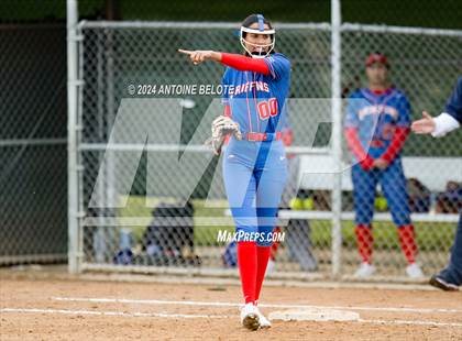 Thumbnail 2 in Los Alamitos vs. Cypress photogallery.