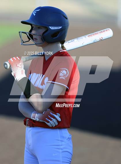 Thumbnail 1 in Grand Saline vs Van photogallery.