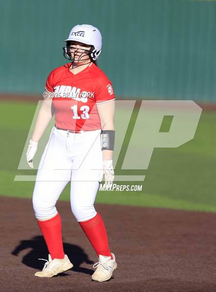 Thumbnail 2 in Grand Saline vs Van photogallery.