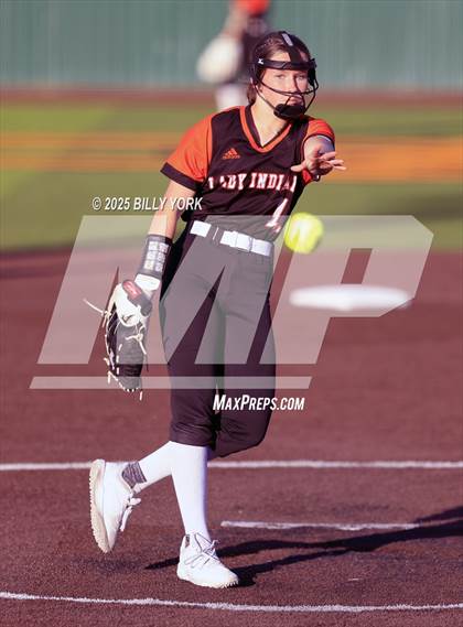 Thumbnail 3 in Grand Saline vs Van photogallery.