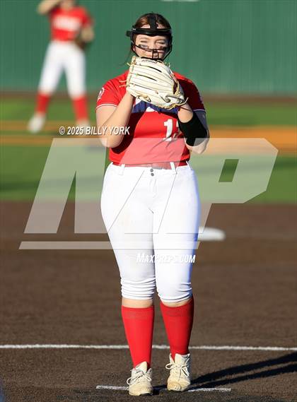 Thumbnail 3 in Grand Saline vs Van photogallery.