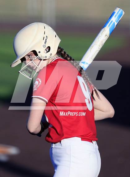 Thumbnail 1 in Grand Saline vs Van photogallery.
