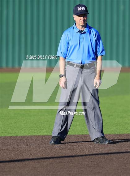 Thumbnail 2 in Grand Saline vs Van photogallery.