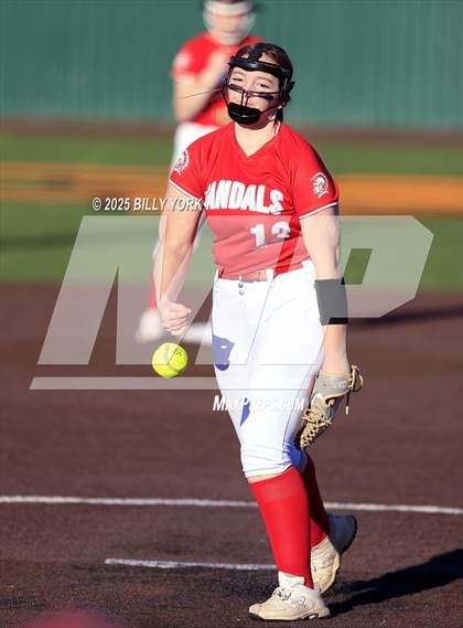 Thumbnail 2 in Grand Saline vs Van photogallery.
