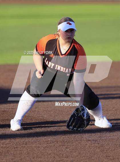 Thumbnail 2 in Grand Saline vs Van photogallery.