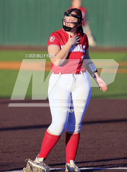 Thumbnail 3 in Grand Saline vs Van photogallery.