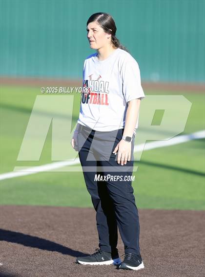 Thumbnail 3 in Grand Saline vs Van photogallery.