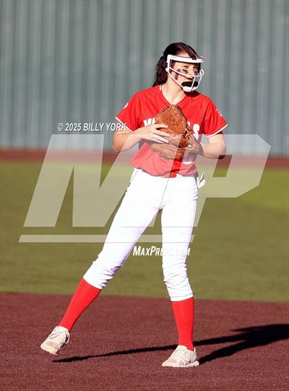Thumbnail 1 in Grand Saline vs Van photogallery.
