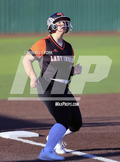 Thumbnail 2 in Grand Saline vs Van photogallery.