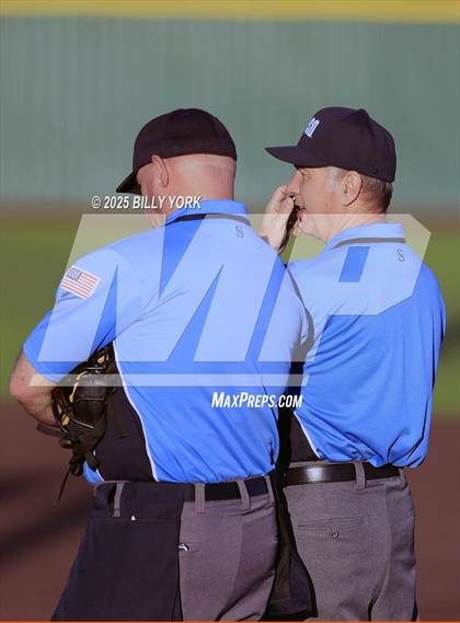 Thumbnail 1 in Grand Saline vs Van photogallery.